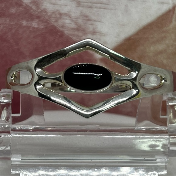 Vintage Silver Hinged Onyx Bangle - Picture 1 of 6